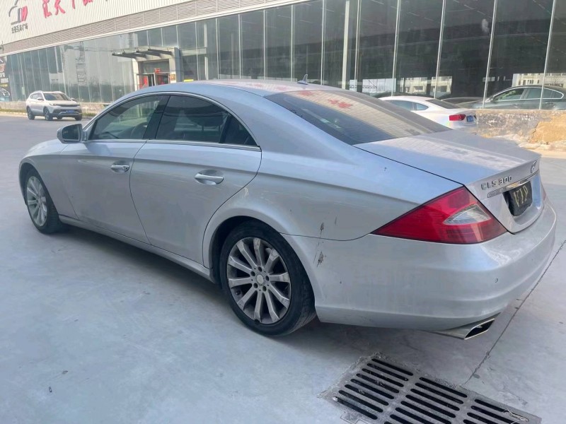 济宁10年奔驰CLS7