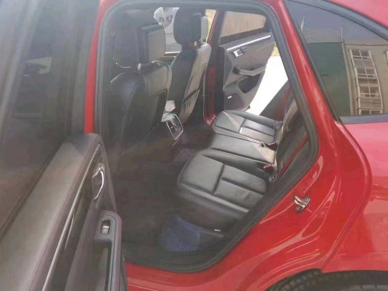 宜昌15年保时捷Macan6