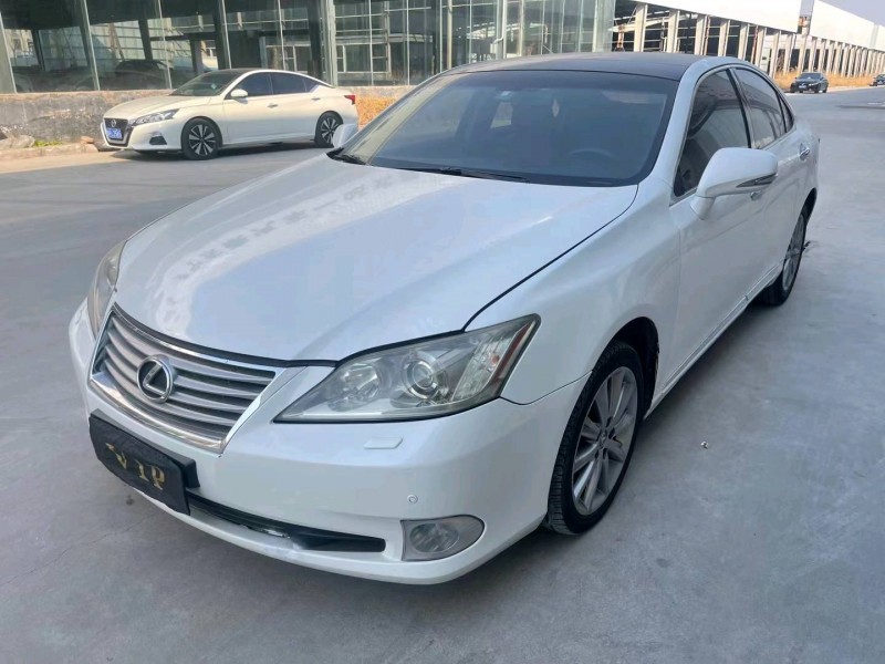 济宁12年雷克萨斯ES8