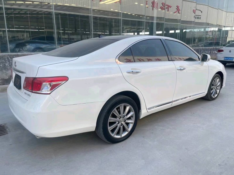 济宁12年雷克萨斯ES3