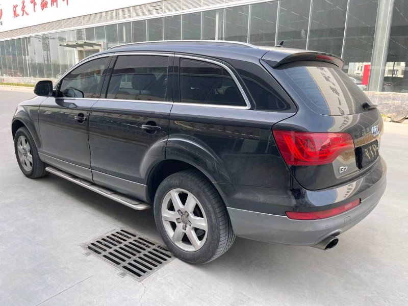 济宁14年奥迪Q77