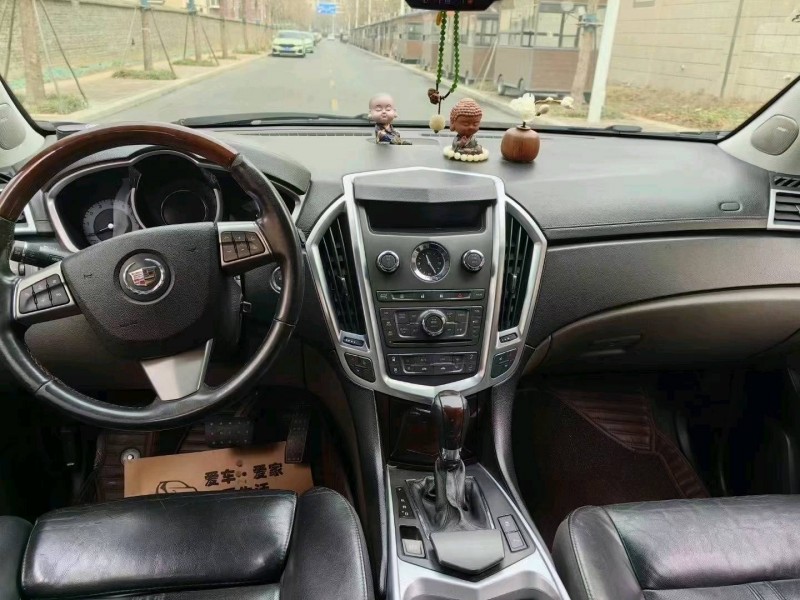 淮南11年凯迪拉克SRX6