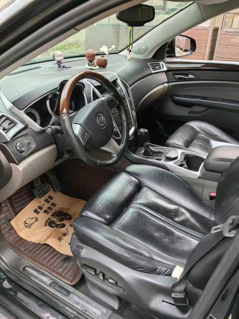 淮南11年凯迪拉克SRX7