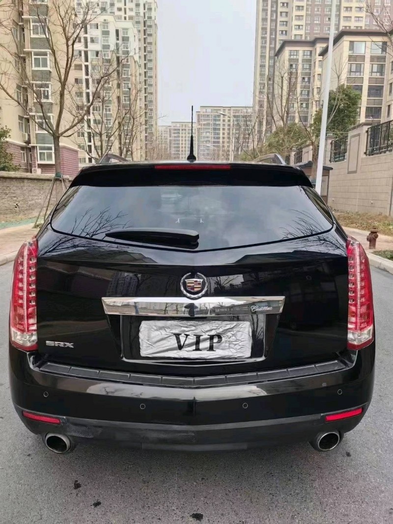 淮南11年凯迪拉克SRX9