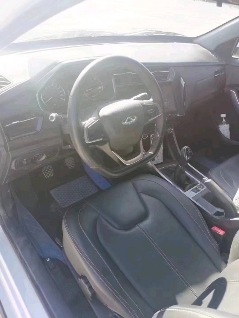 北京21年奇瑞瑞虎3x4