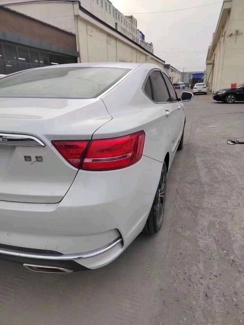 北京19年吉利博瑞8