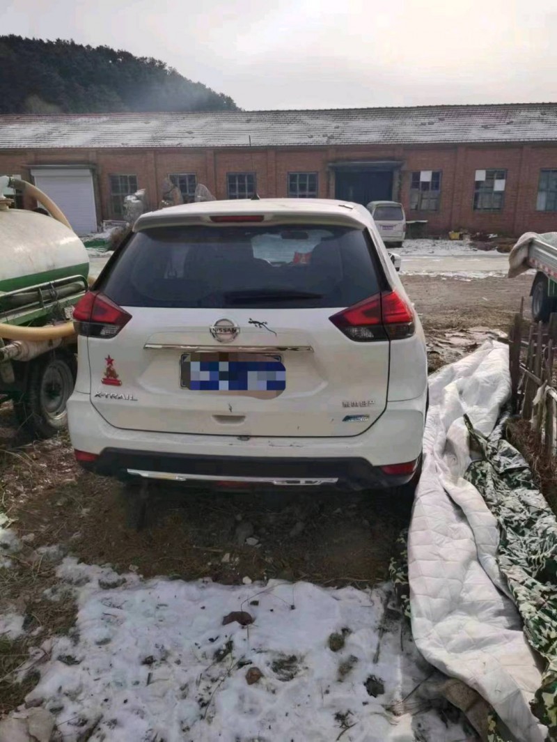 邯郸18年日产奇骏3