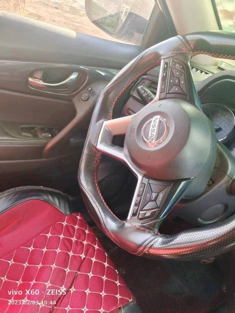 邯郸18年日产奇骏5