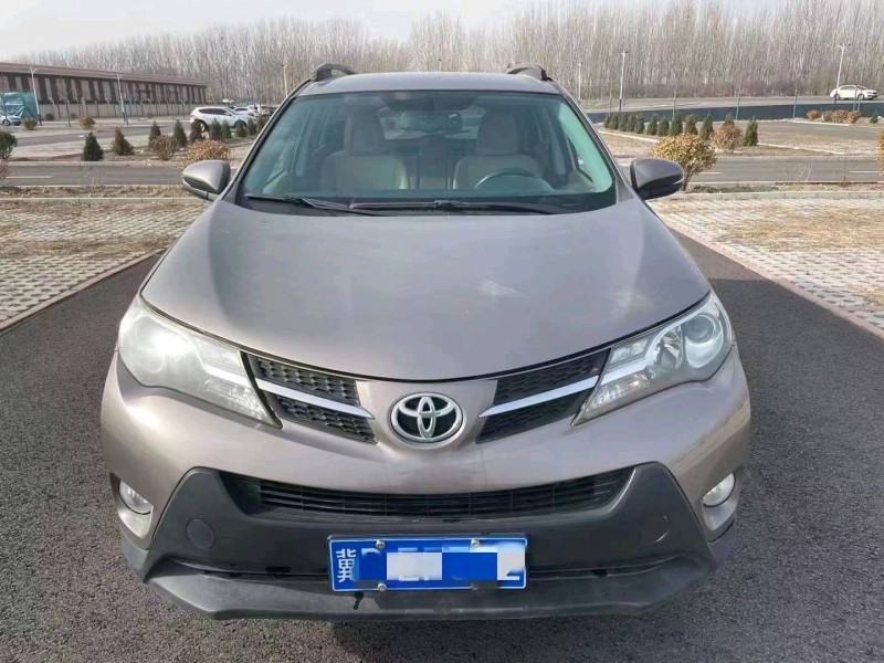 邯郸15年丰田RAV4荣放1