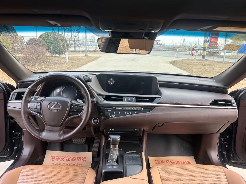 徐州19年雷克萨斯ES2