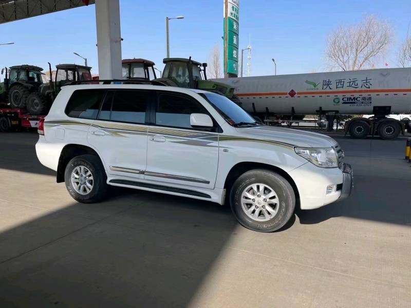 邯郸10年丰田兰德酷路泽2