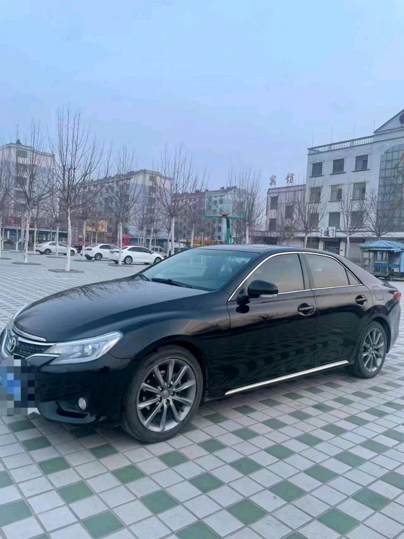 北京16年丰田锐志1