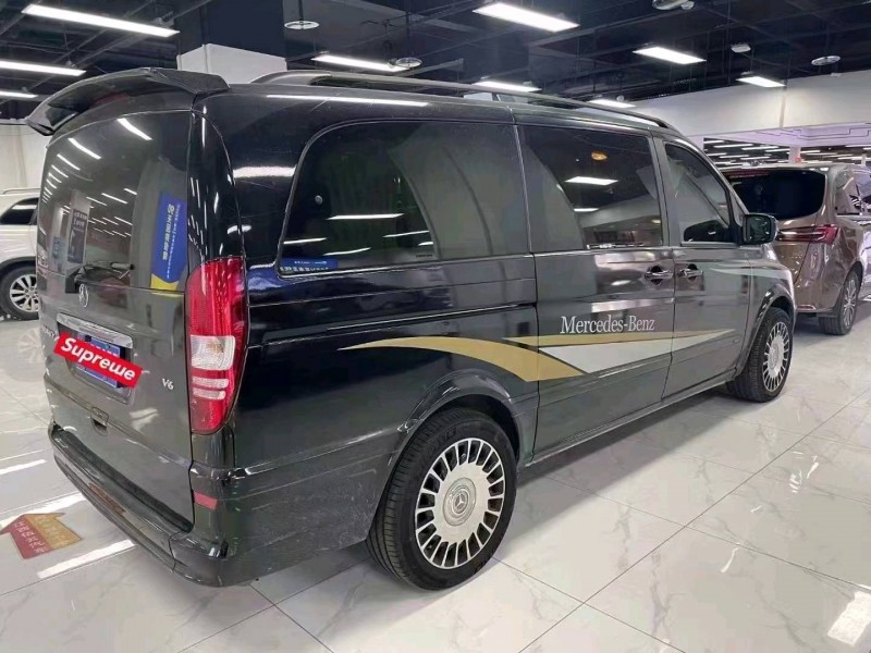 宜春12年奔驰威霆4