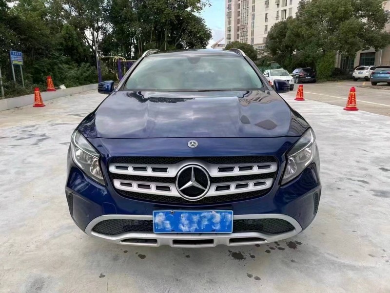 嘉兴19年奔驰GLA1