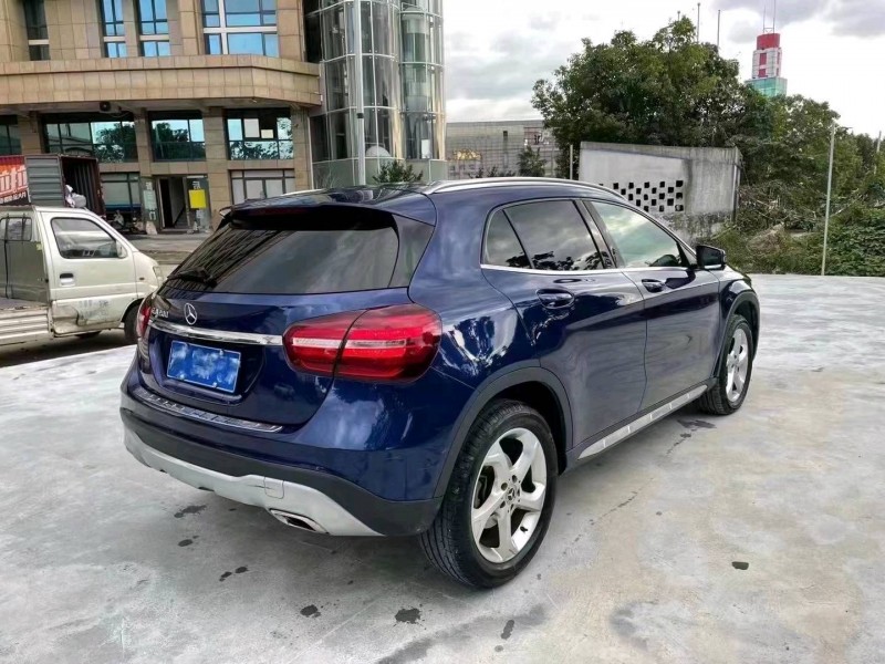 嘉兴19年奔驰GLA7