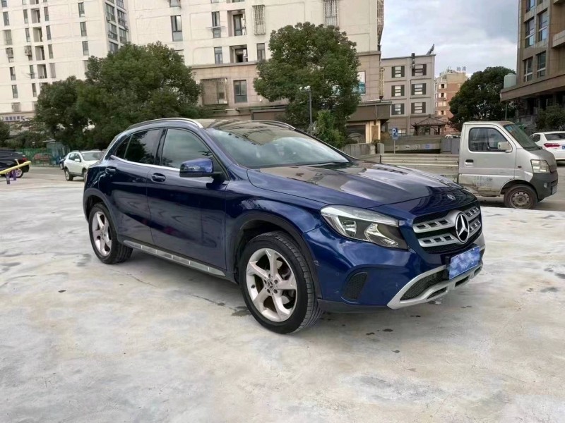 嘉兴19年奔驰GLA8