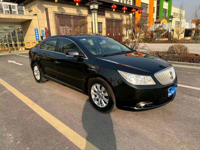 邯郸11年别克君越2