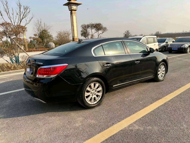 邯郸11年别克君越7