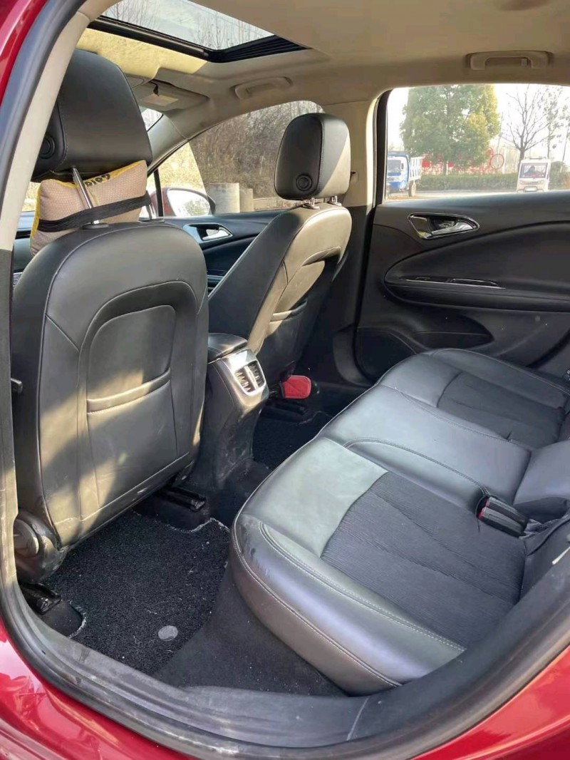 淮南18年别克威朗5