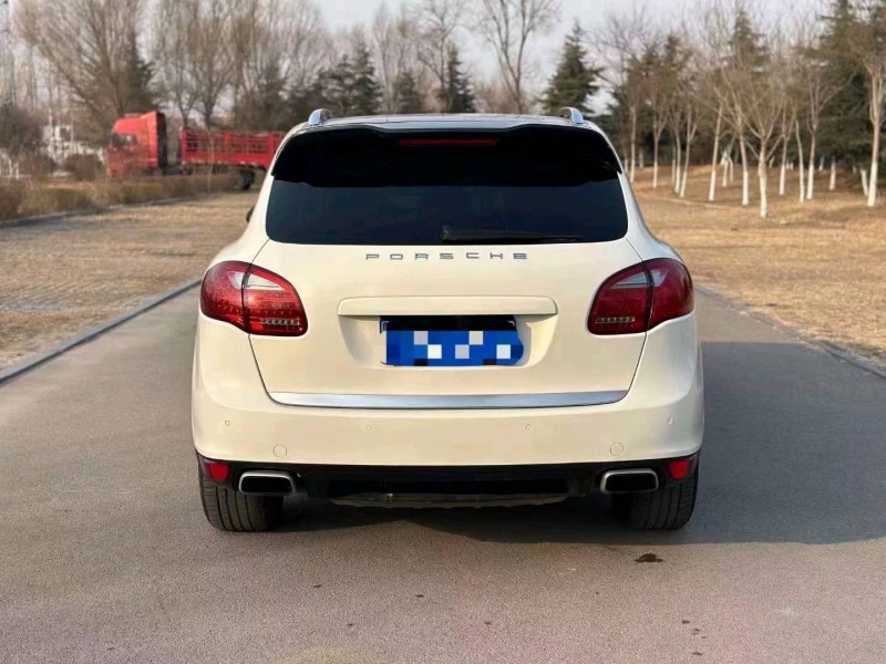 邯郸11年保时捷卡宴2