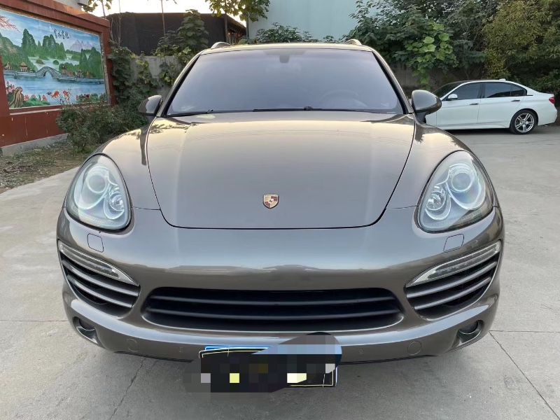 潍坊12年保时捷卡宴1