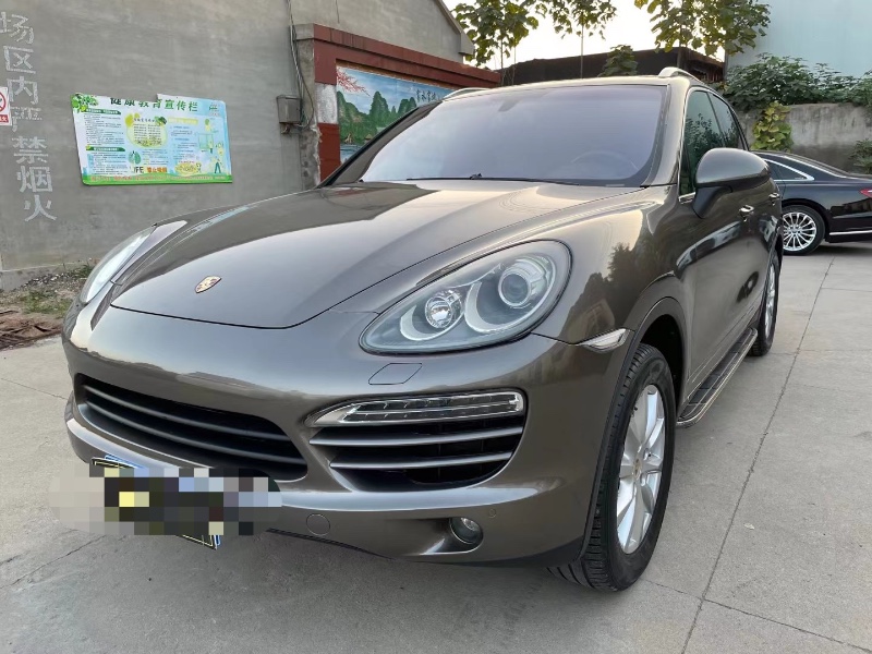 潍坊12年保时捷卡宴4