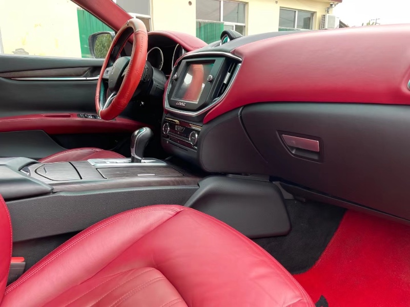 潍坊14年玛莎拉蒂Ghibli8