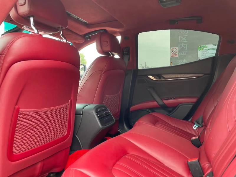 潍坊14年玛莎拉蒂Ghibli9