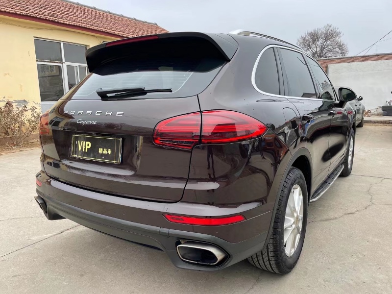 潍坊16年保时捷卡宴2