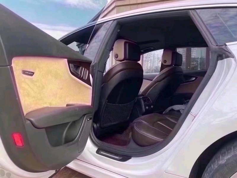 济宁18年奥迪A7L3