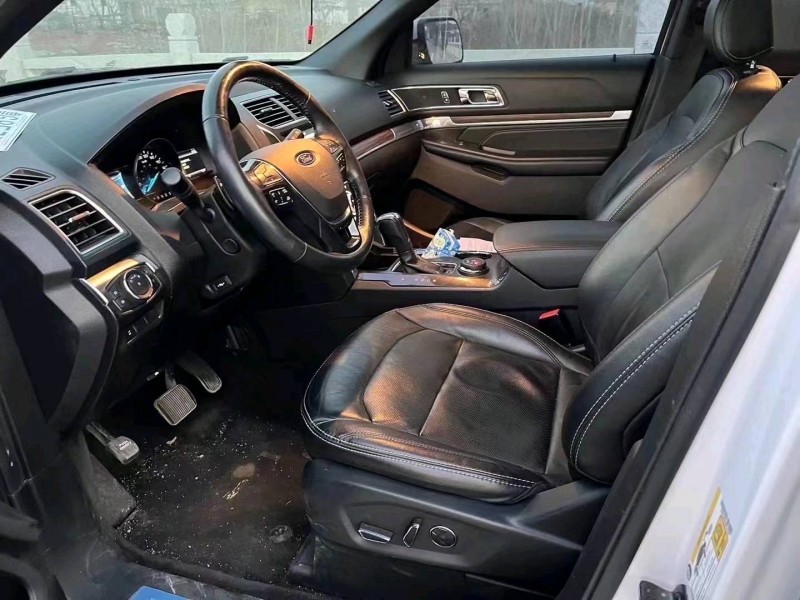 枣庄17年福特探险者2