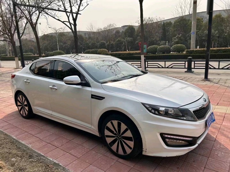 淮南12年起亚K52