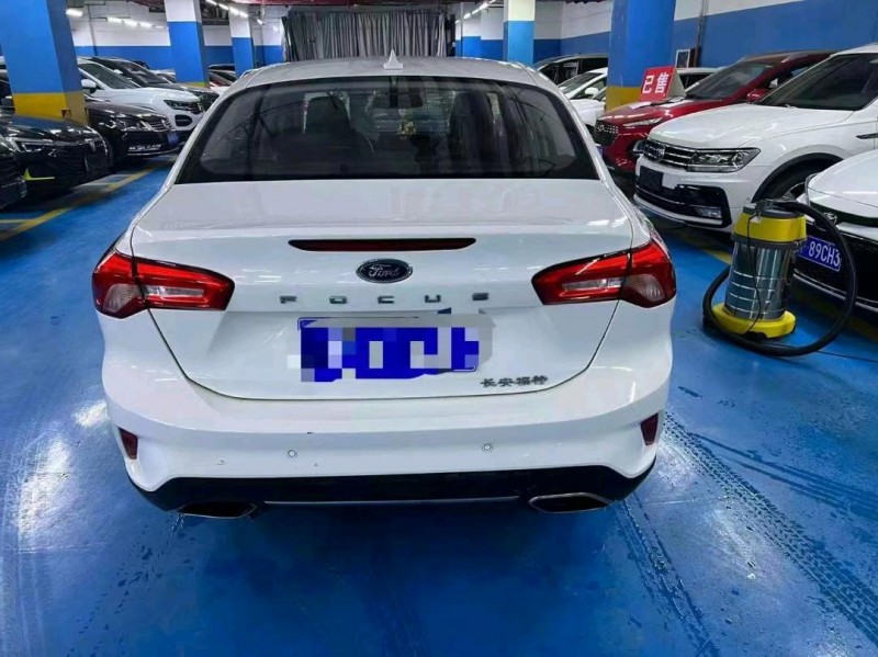 嘉兴21年福特福克斯7