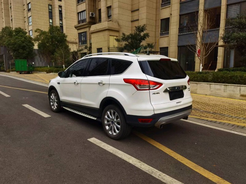 苏州14年福特翼虎6