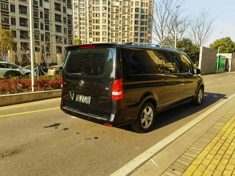 苏州19年奔驰威霆8