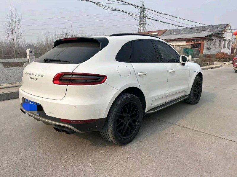 淄博17年保時捷Macan2