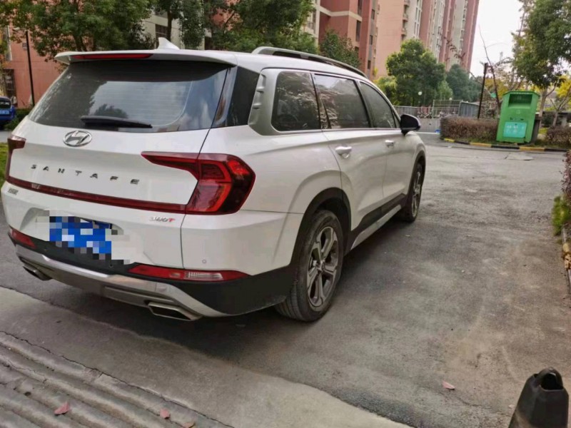 淮南19年现代新胜达5