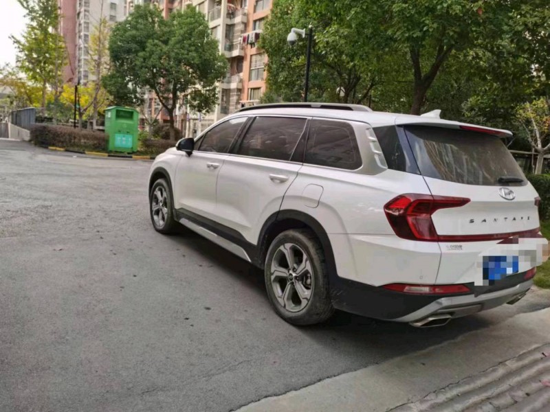 淮南19年现代新胜达8