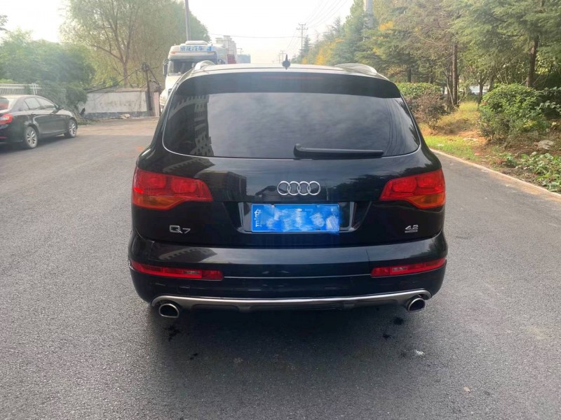 青岛11年奥迪Q79