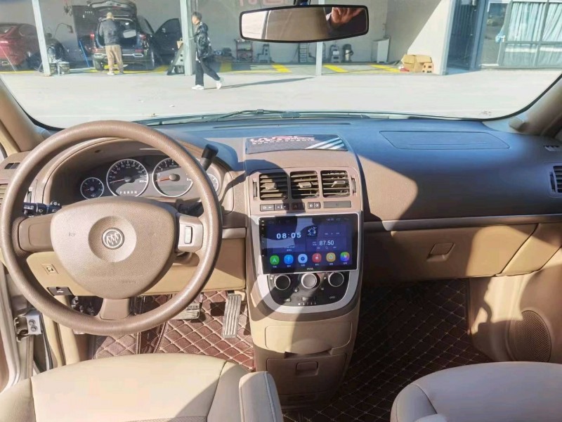 邢台15年别克GL84