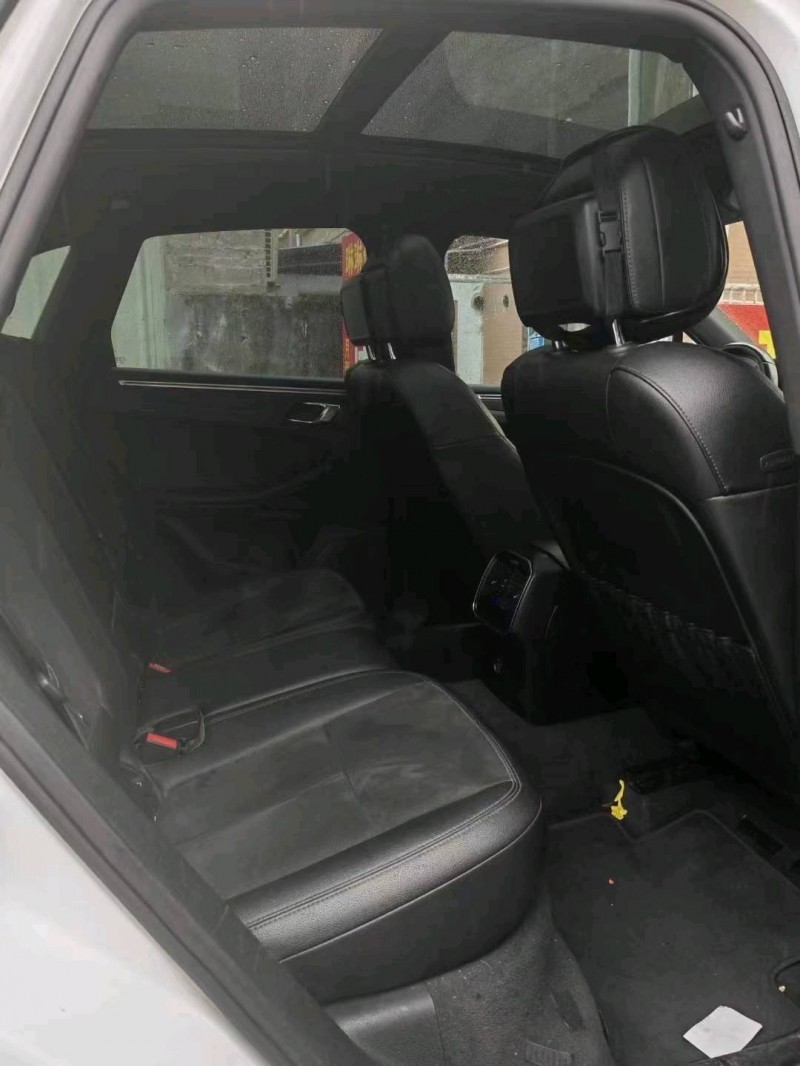 珠海18年保时捷Macan5