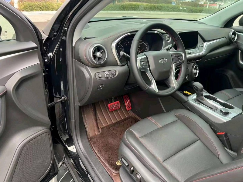 北京21年雪佛兰开拓者3