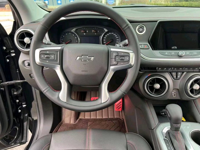 北京21年雪佛兰开拓者7