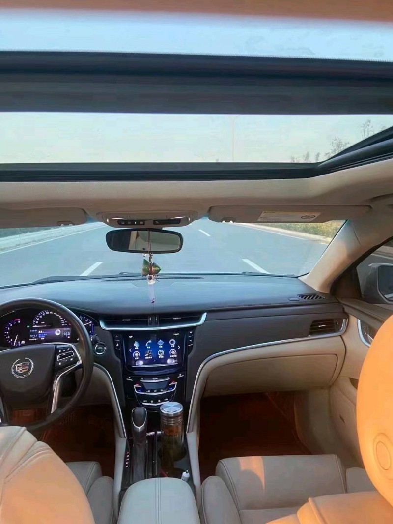 淮南13年凯迪拉克XTS8