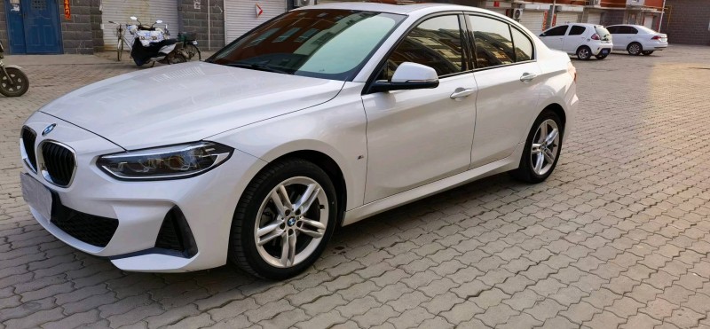 邯郸19年宝马1系7