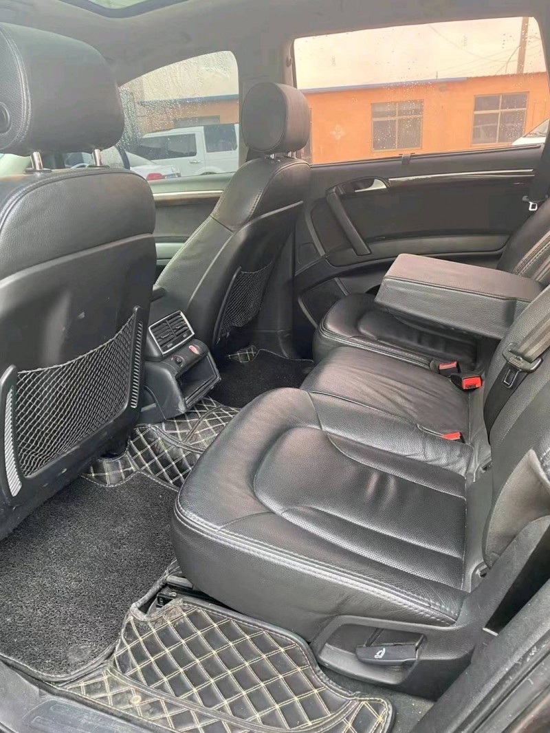 济宁13年奥迪Q73