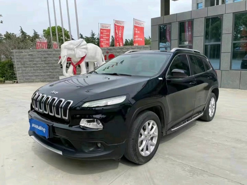 保定18年Jeep自由光1