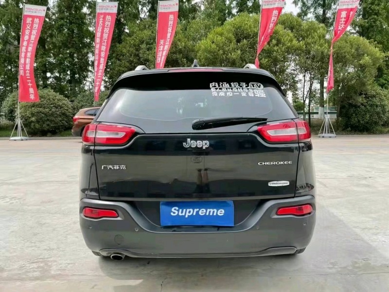 保定18年Jeep自由光4