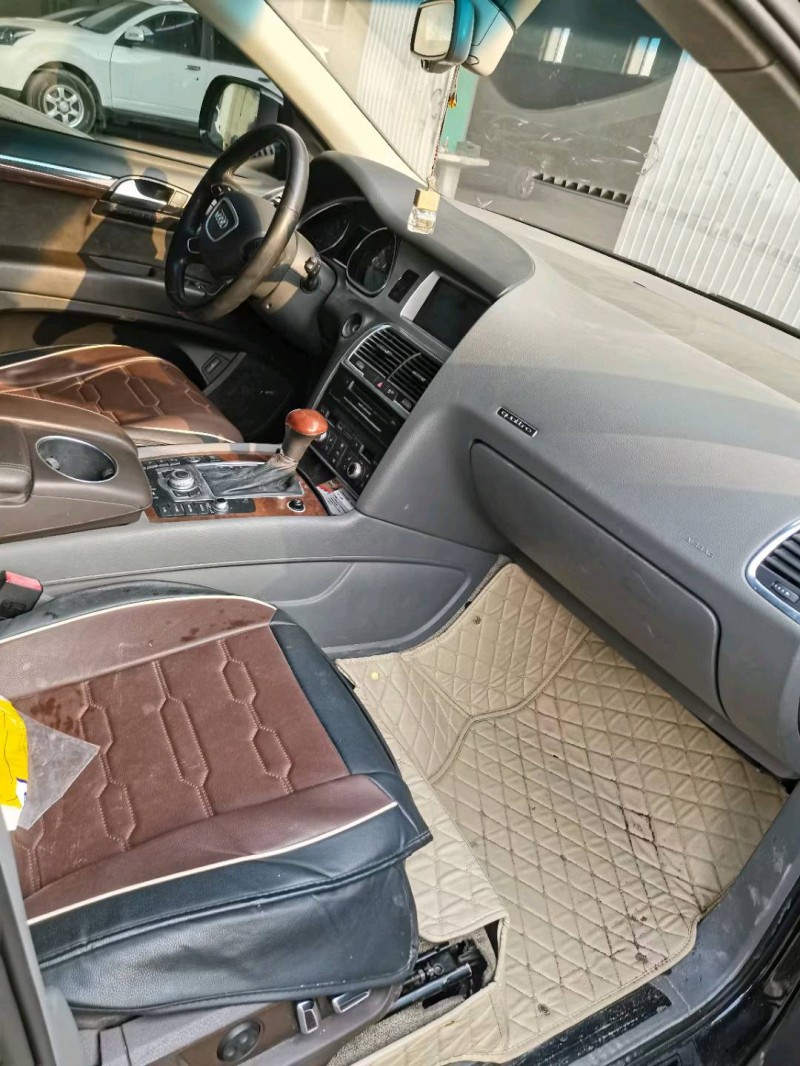 保定13年奥迪Q74