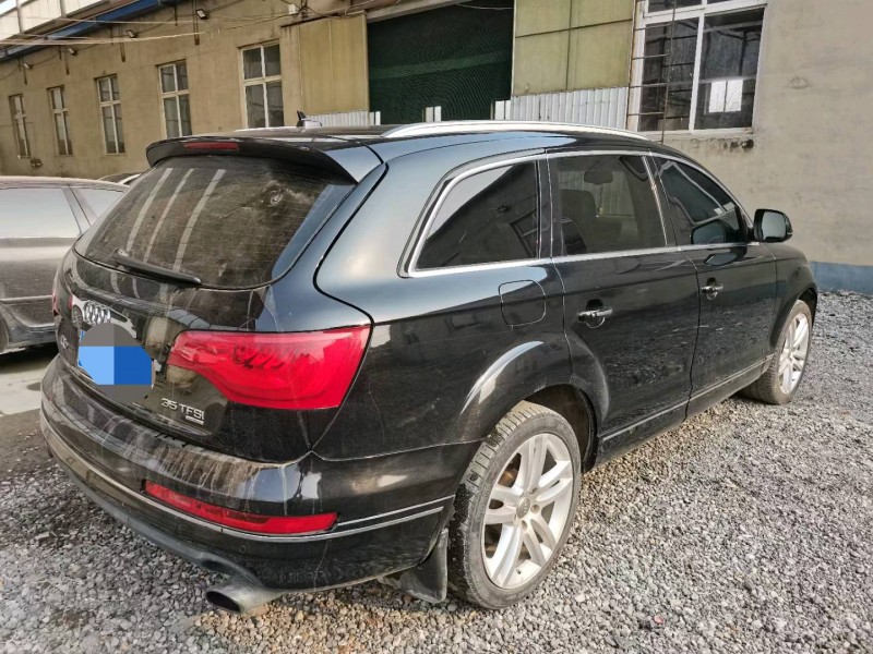 保定13年奥迪Q75